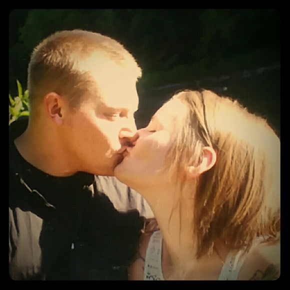 Meet your Posher, Alex - Picture 2 of 2